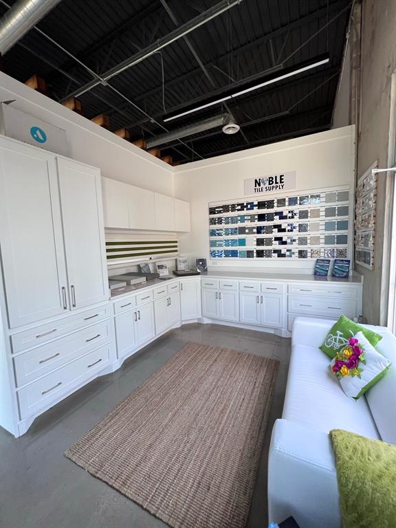 1380 River Bend - Commercial Sale