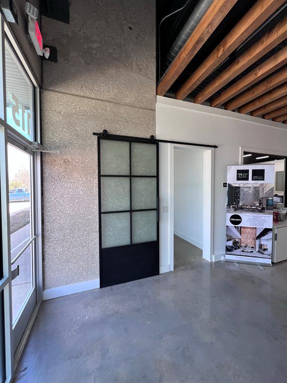 1380 River Bend - Commercial Sale