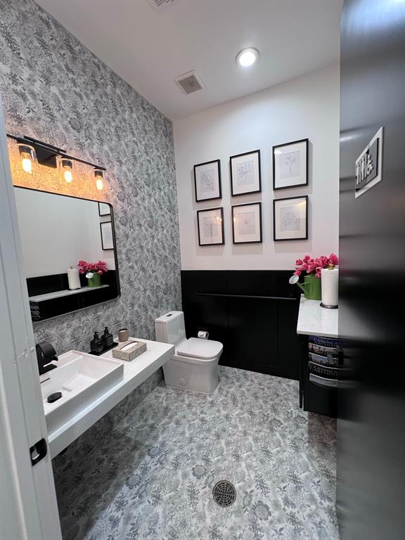 1380 RiverBend Drive 115