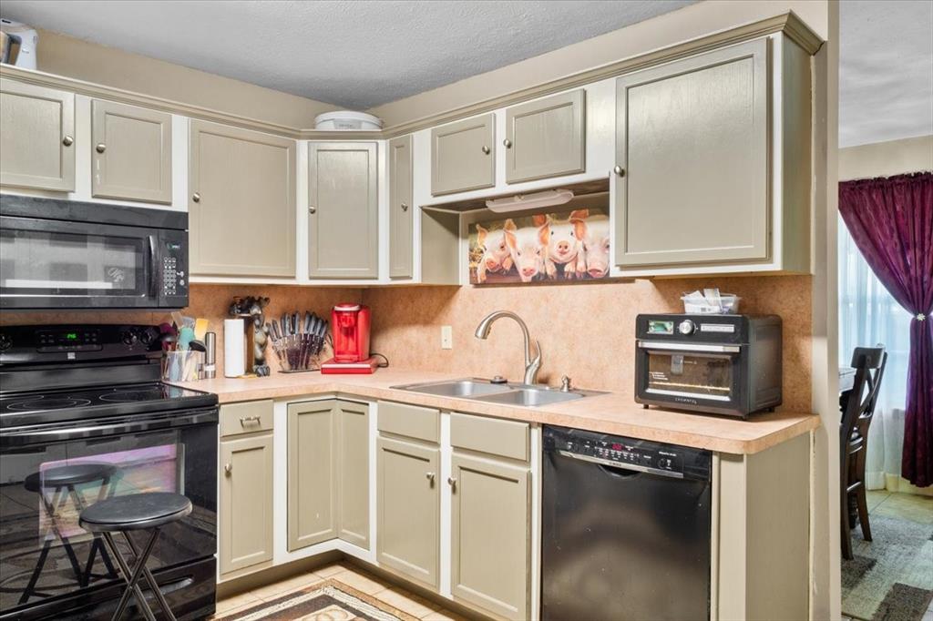 M G Cazenova One League & Labo - Residential