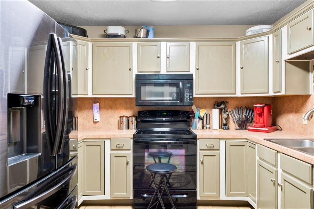 M G Cazenova One League & Labo - Residential