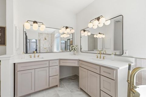 Tiny photo for 5028 Lake Vista Drive, The Colony, TX 75056 (MLS # 21230743)