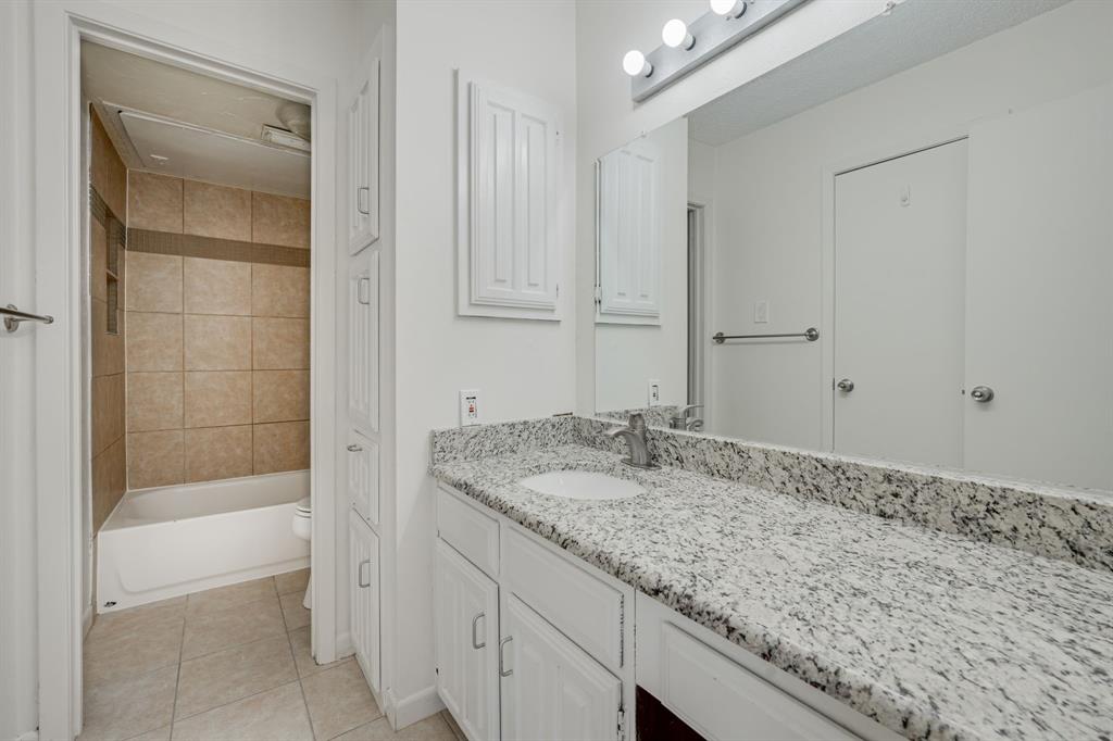 Richardson Crossing Condo - Residential