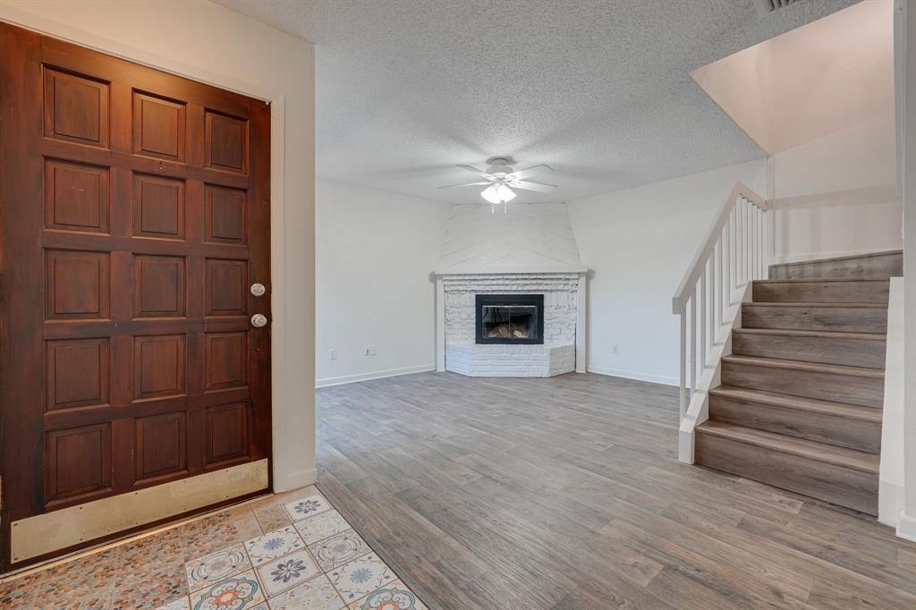 Richardson Crossing Condo - Residential