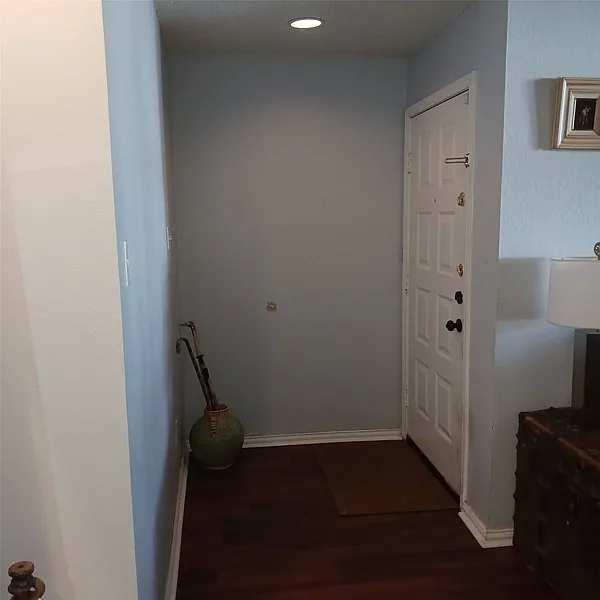 5750 Phoenix Drive 33