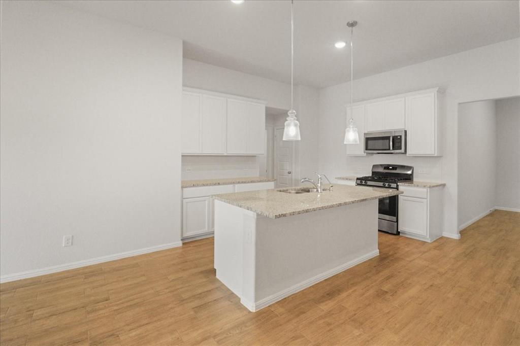 1328 Fox Glen Trail
