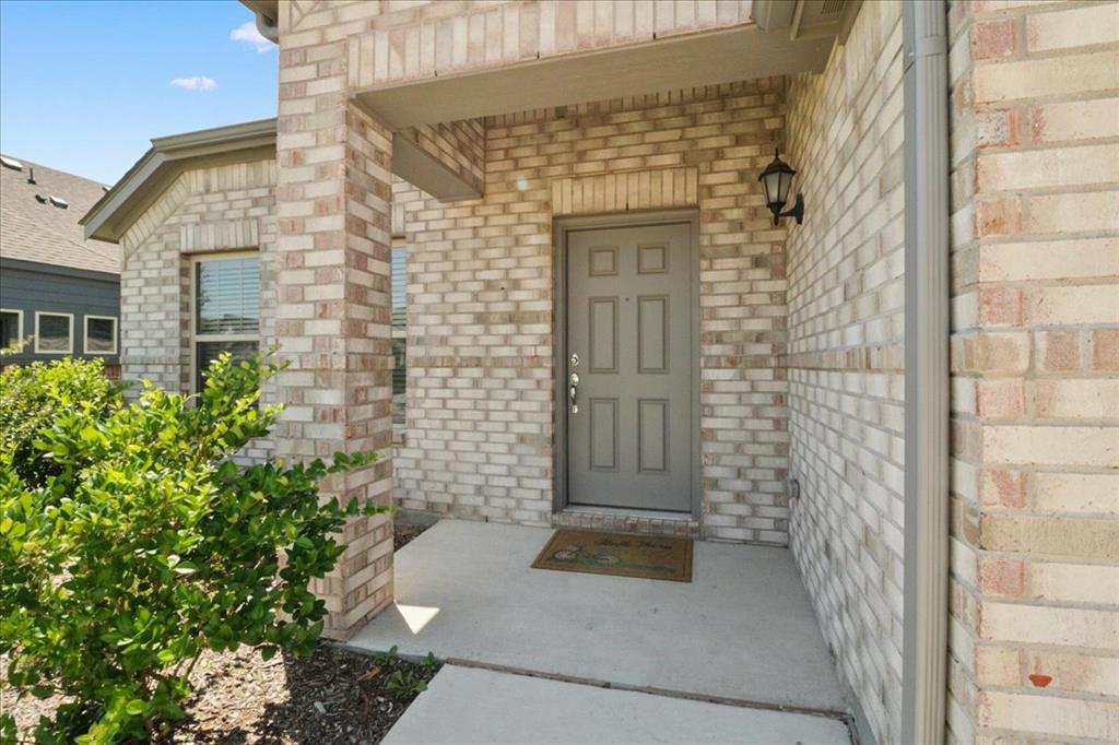 1328 Fox Glen Trail