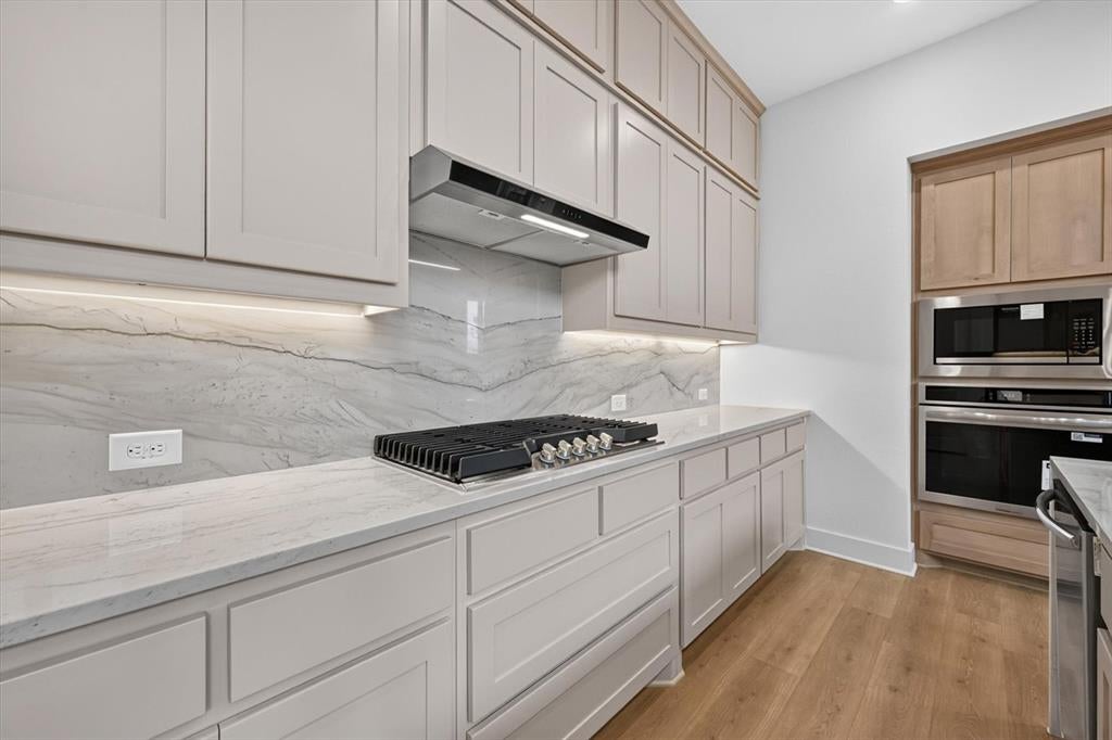 4415 Azalea Trail