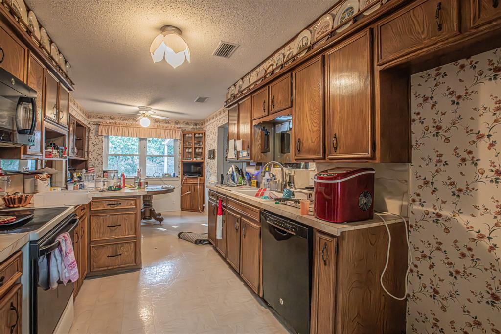 3208 Sheffield Drive