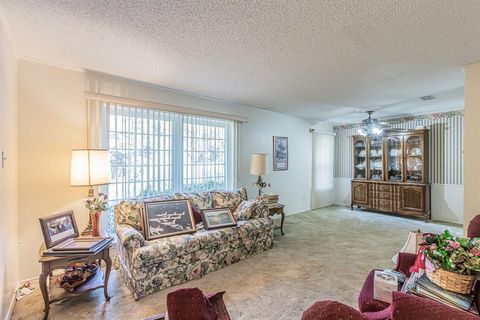 3208 Sheffield Drive Arlington TX 76013