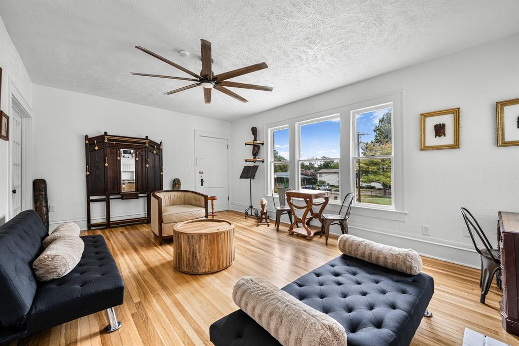 STEUERWALDS - Residential Income