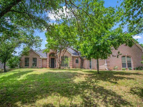 Photo of 148 Saddle Brook Drive, Hudson Oaks, TX 76087 (MLS # 21276399)