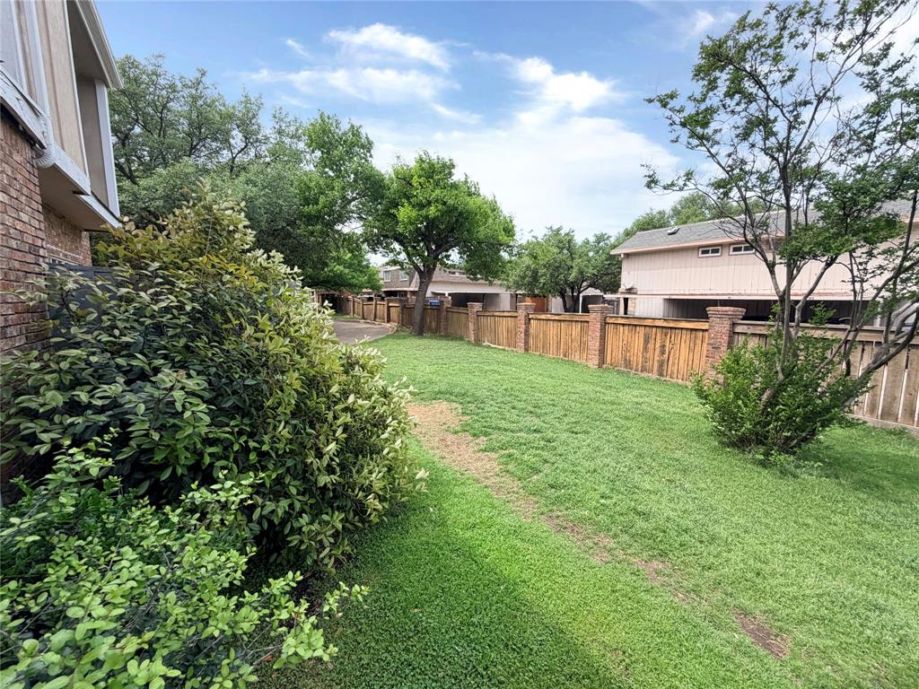 2409 Northlake Court