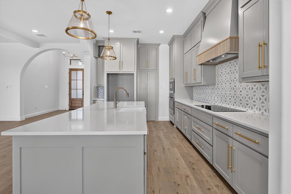6931 Eagle Creek Drive