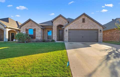 Photo of 624 Ethan Drive, Weatherford, TX 76087 (MLS # 21362247)