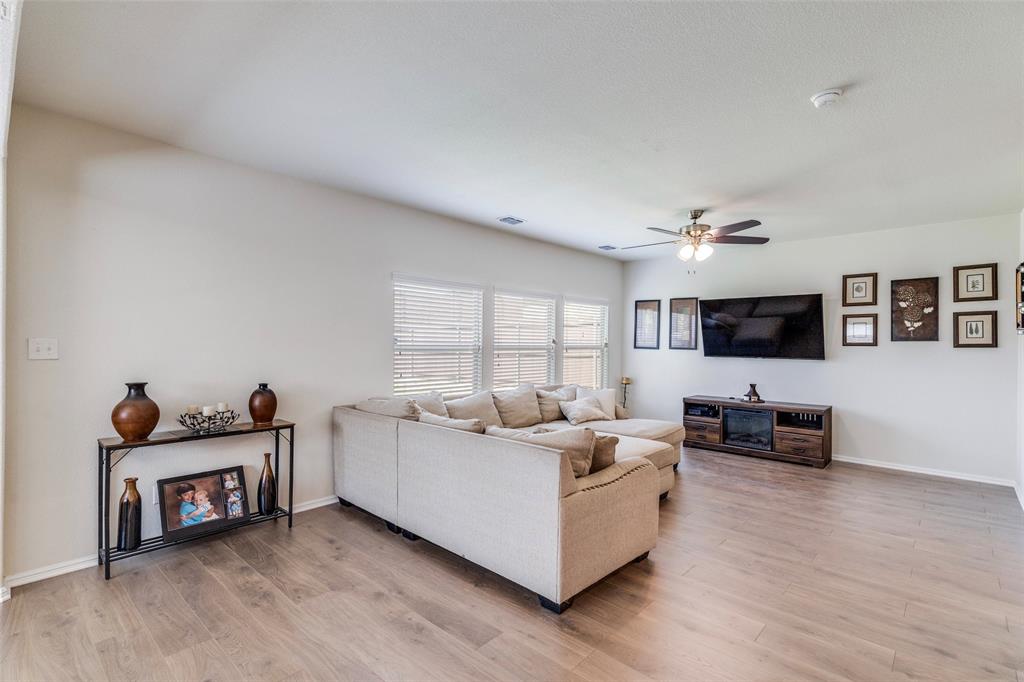 Chapel Crk Ph 1 - Residential