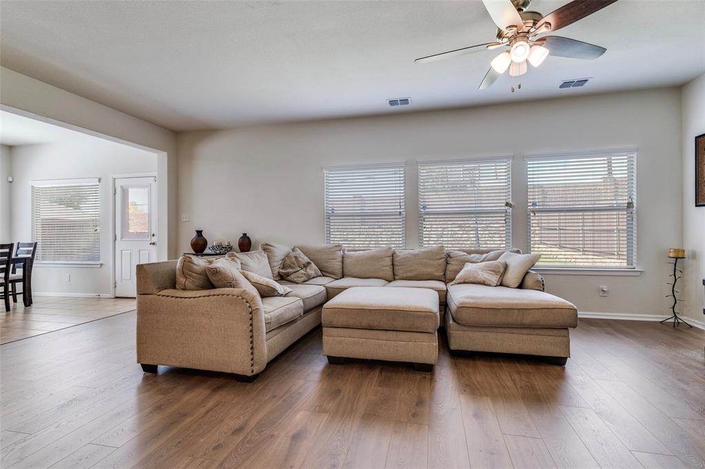 Chapel Crk Ph 1 - Residential