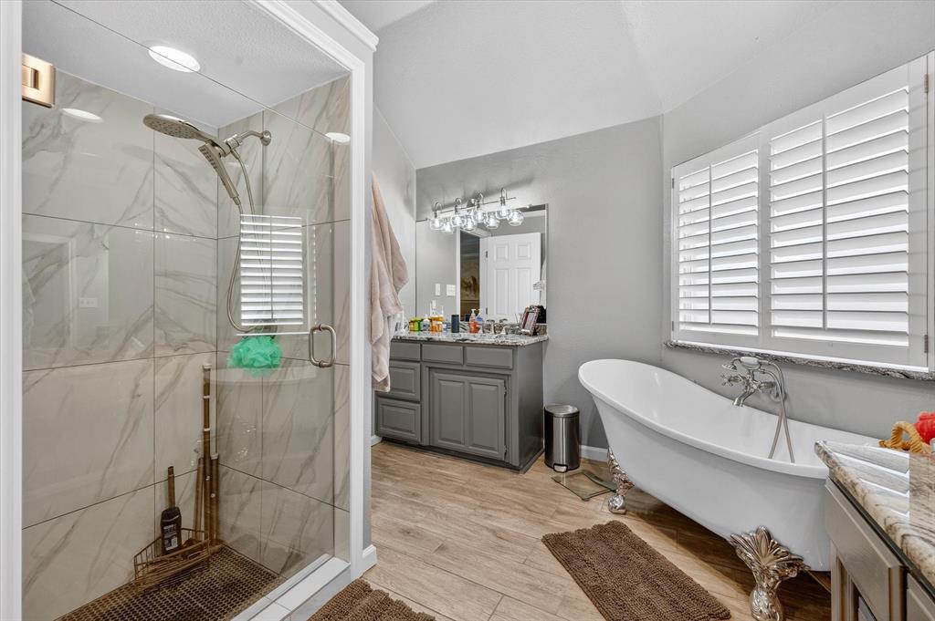 Tiverton Oaks Estates - Residential