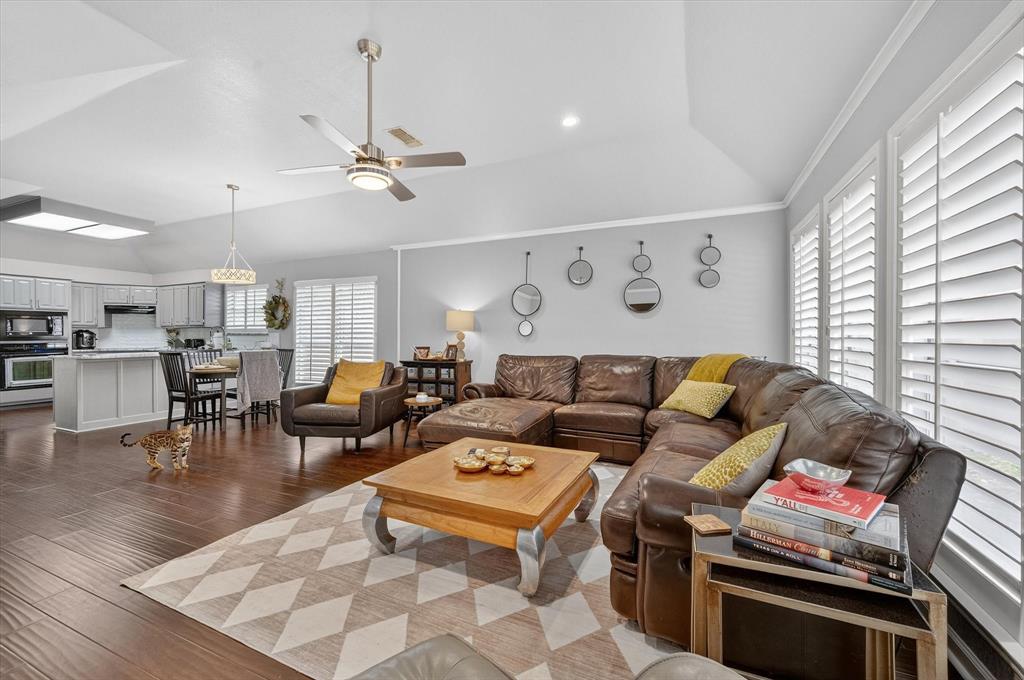 Tiverton Oaks Estates - Residential