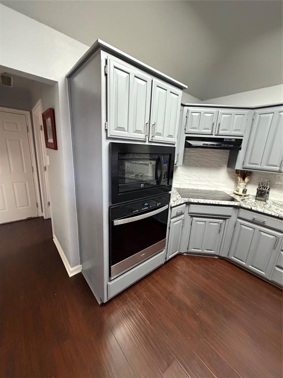 Tiverton Oaks Estates - Residential