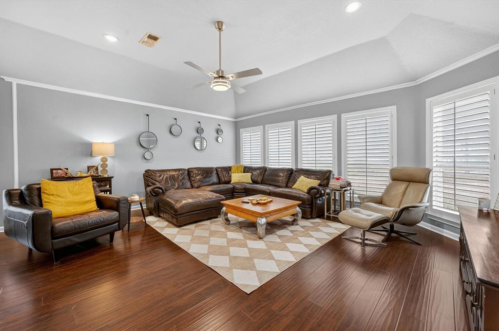 Tiverton Oaks Estates - Residential