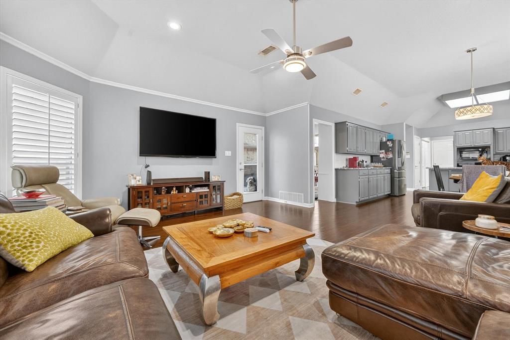 Tiverton Oaks Estates - Residential