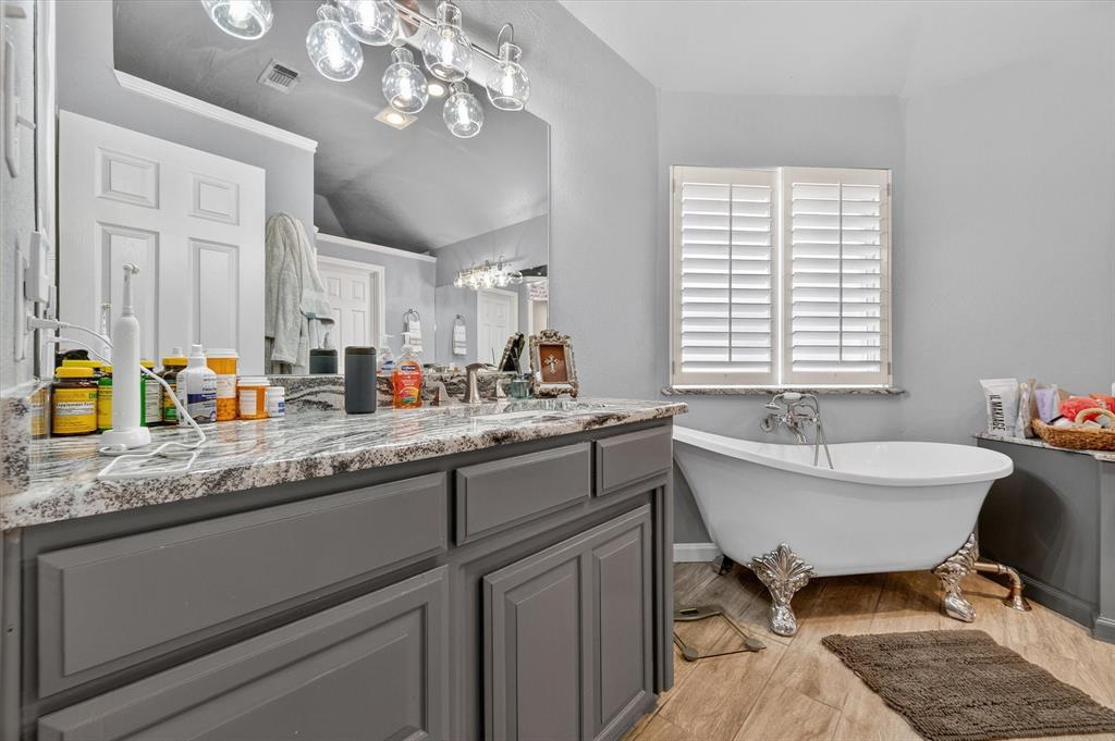 Tiverton Oaks Estates - Residential