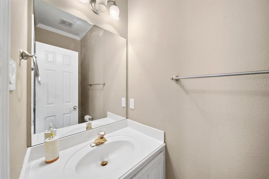 Les Lacs Ph 01 - Residential