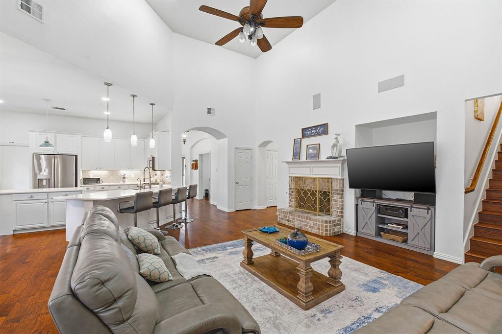 1611 Country Brook Lane