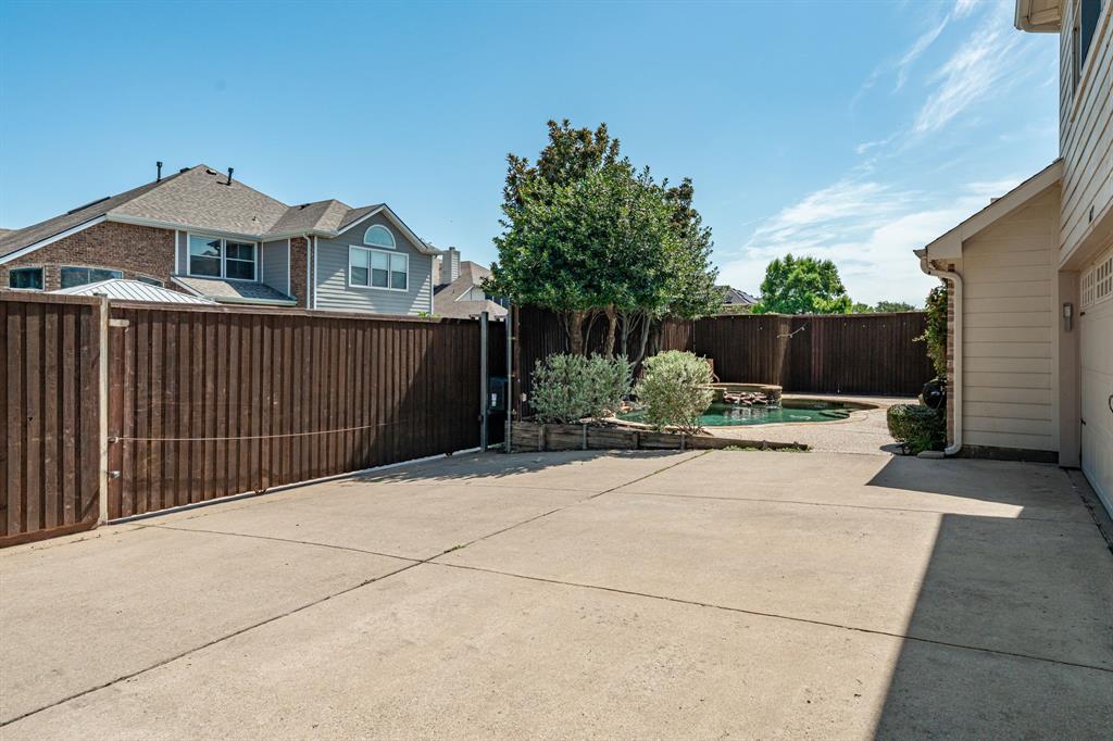 1611 Country Brook Lane