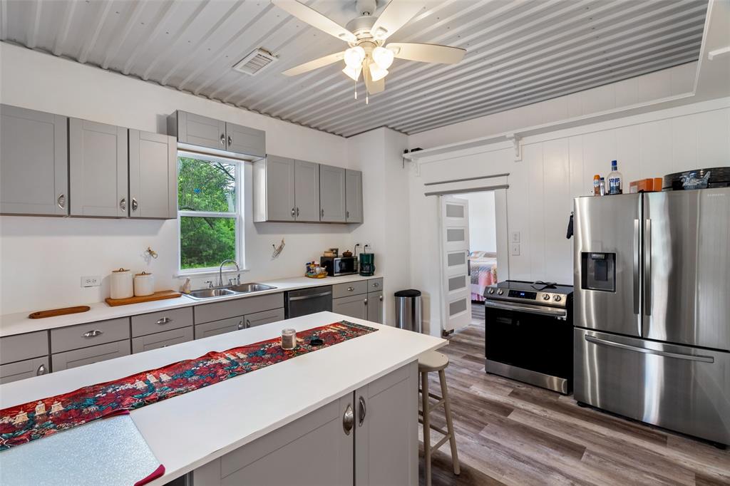 D T Dowdle Surv Abs #285 - Residential