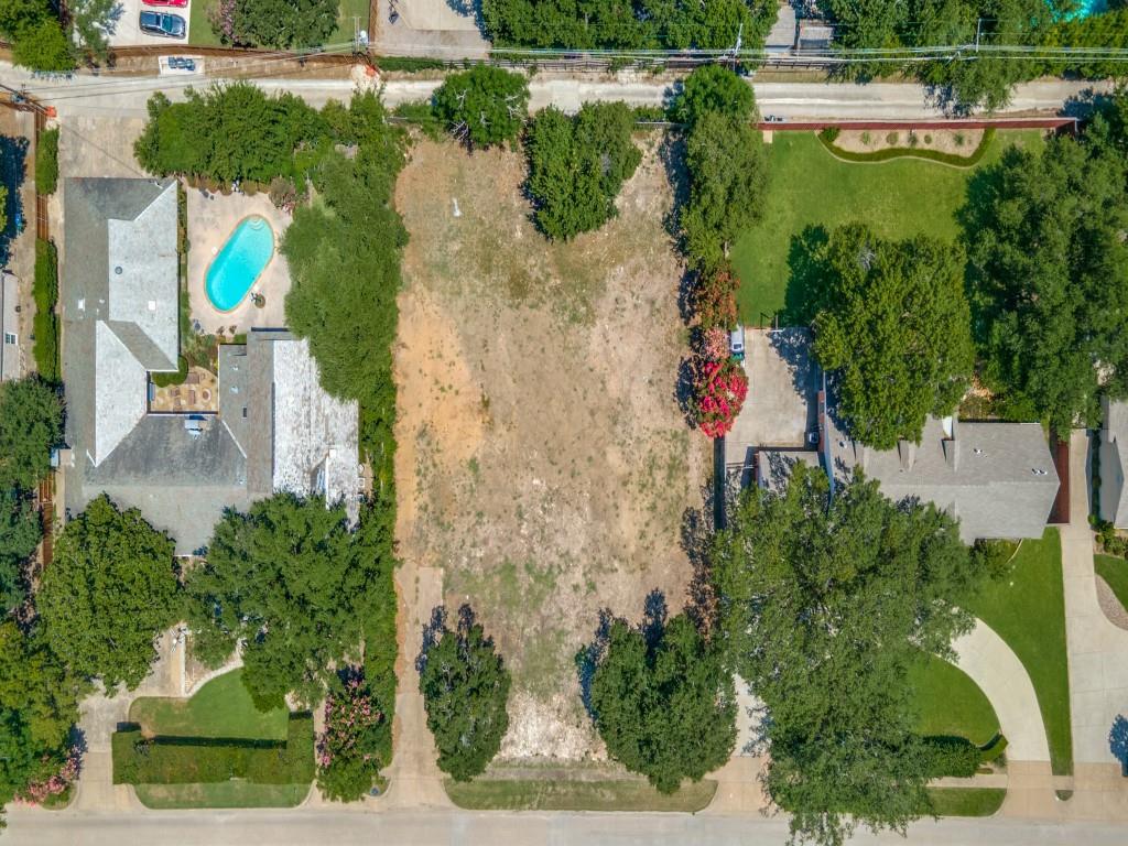 4849 Forest Lane