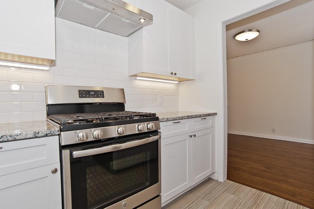 DANIELS L O JR - Residential Lease