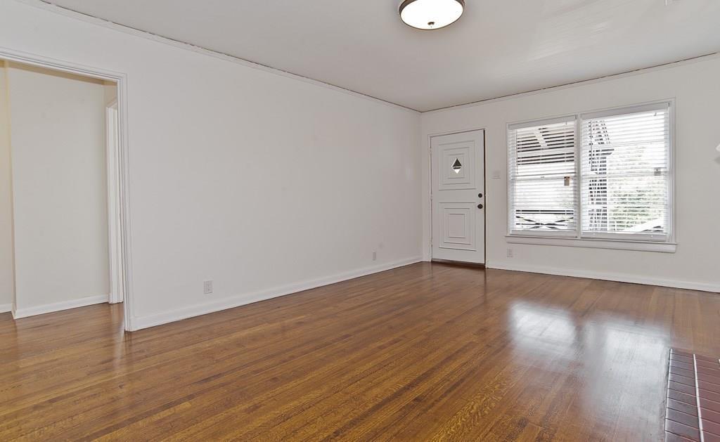 DANIELS L O JR - Residential Lease