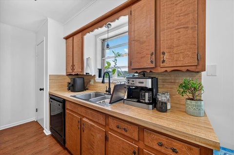 Tiny photo for 402 W Carter Street, Savoy, TX 75479 (MLS # 21395946)