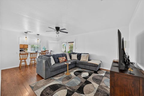 Tiny photo for 402 W Carter Street, Savoy, TX 75479 (MLS # 21395946)