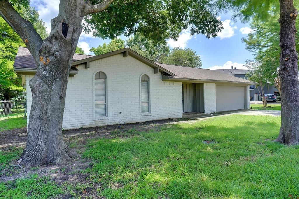 Photo of 115 Linda Lane, Heath, TX 75032 (MLS # 20752296)