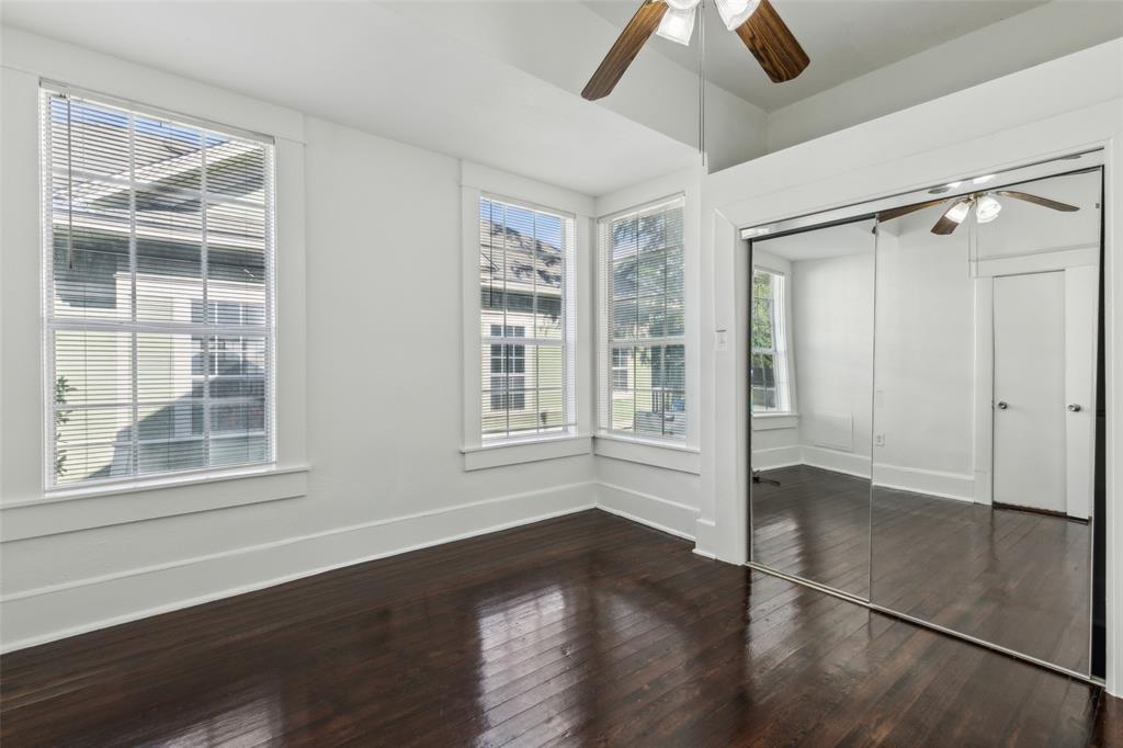 Dallas Land & Loan Companys 3 - Residential Lease