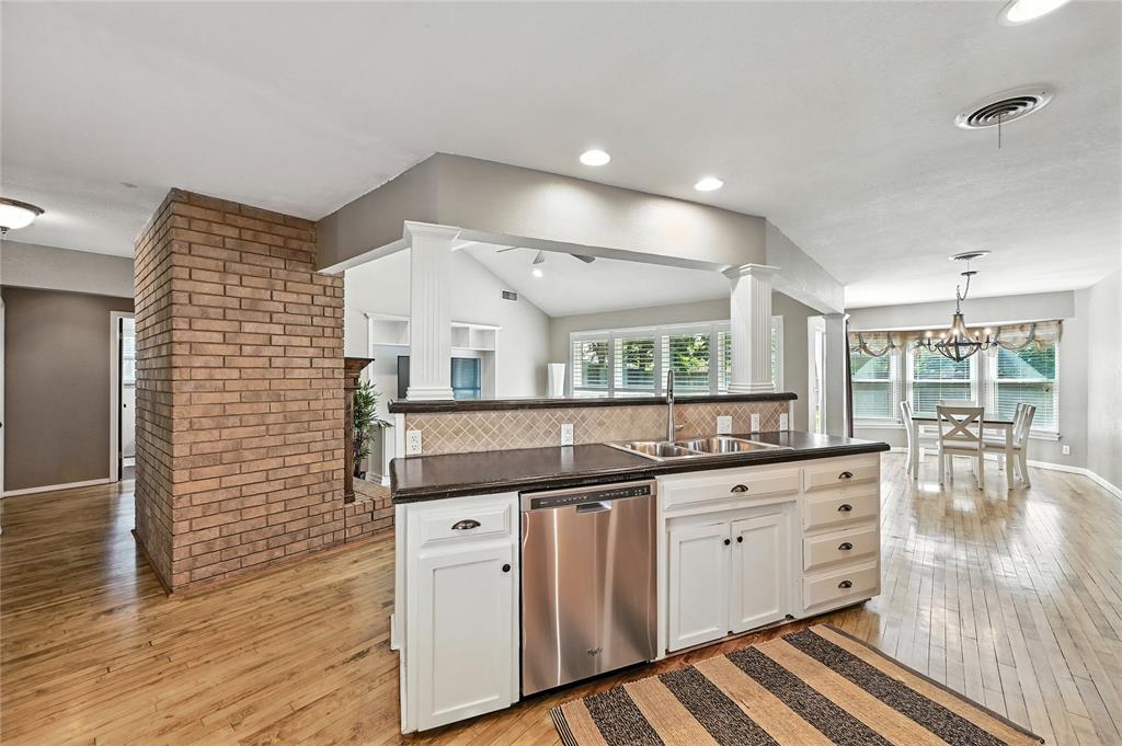 2305 Tanglewood Drive