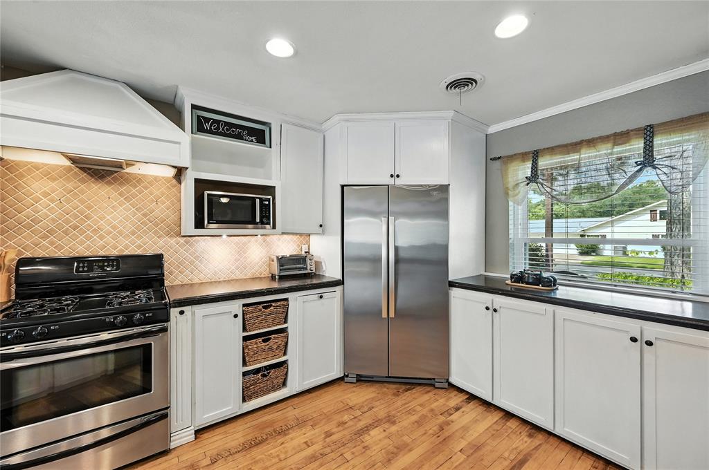 2305 Tanglewood Drive