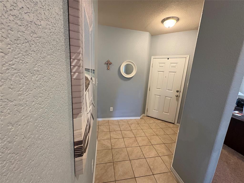 1213 Walnut Cliff Court