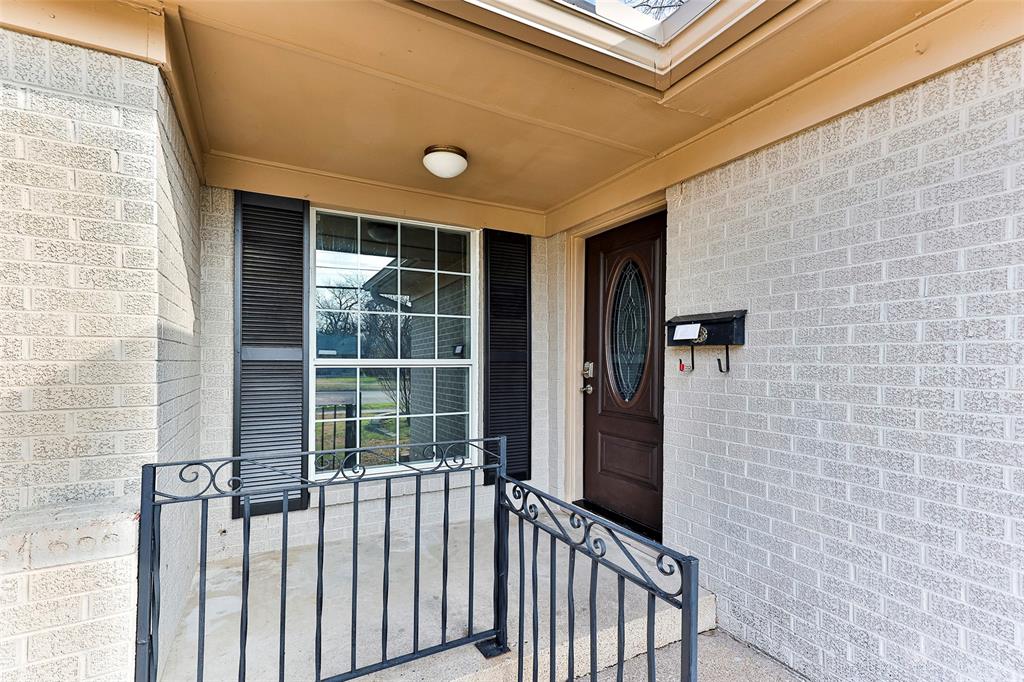 1318 N Rogers Road