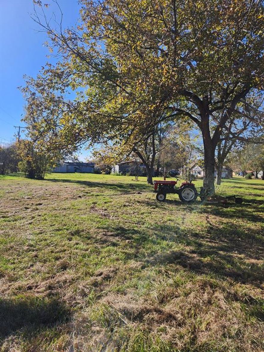 Discover the perfect canvas for your dream home on this 4.5 acre lot. Nestled in the serene landscapes of Henderson County, about 8 miles from Athens and 27 miles from Tyler. This land provides the ideal balance between peaceful country living and proximity to city conveniences. Murchison is a charming city that embodies the essence of small-town Texas. The property is a blank slate ready for the home you've always envisioned. The surrounding area is characterized by natural beauty, offering opportunities for outdoor activities and a peaceful lifestyle. Whether you're looking to build a primary residence, weekend getaway, or investment property, this land provides the perfect setting. There is a well on the property and electric meter.  Proudly claim Your Piece of Texas!