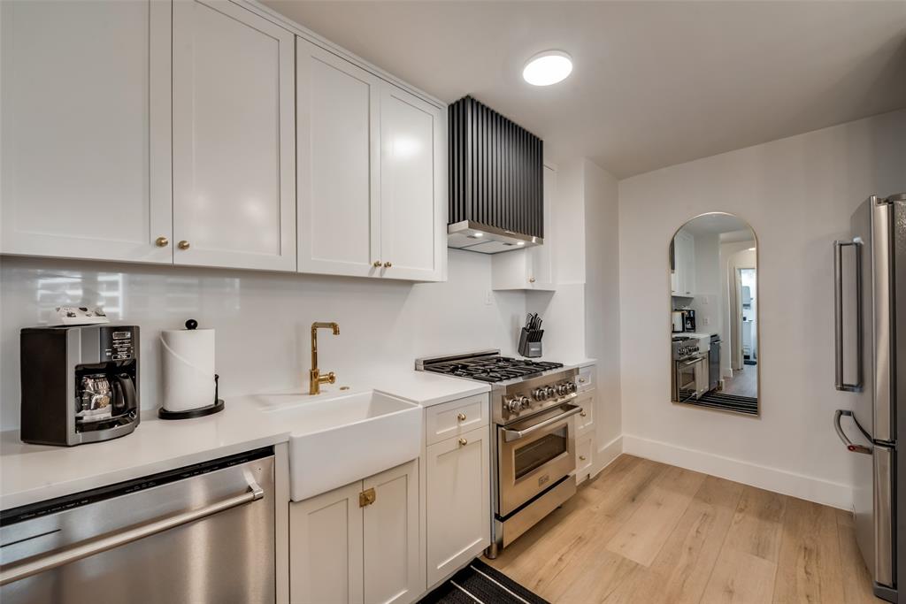 Twenty-One Turtle Creek Condos - Residential Lease