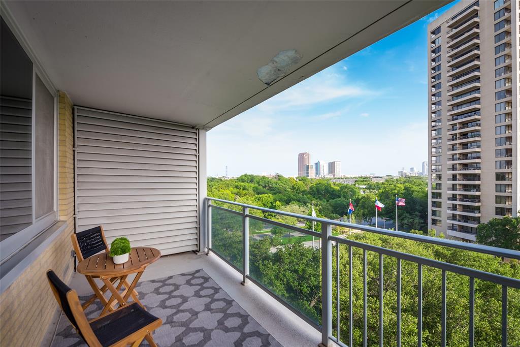 Twenty-One Turtle Creek Condos - Residential Lease