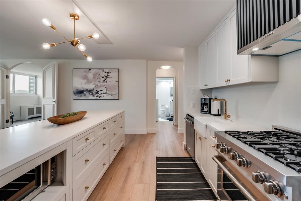 Twenty-One Turtle Creek Condos - Residential Lease