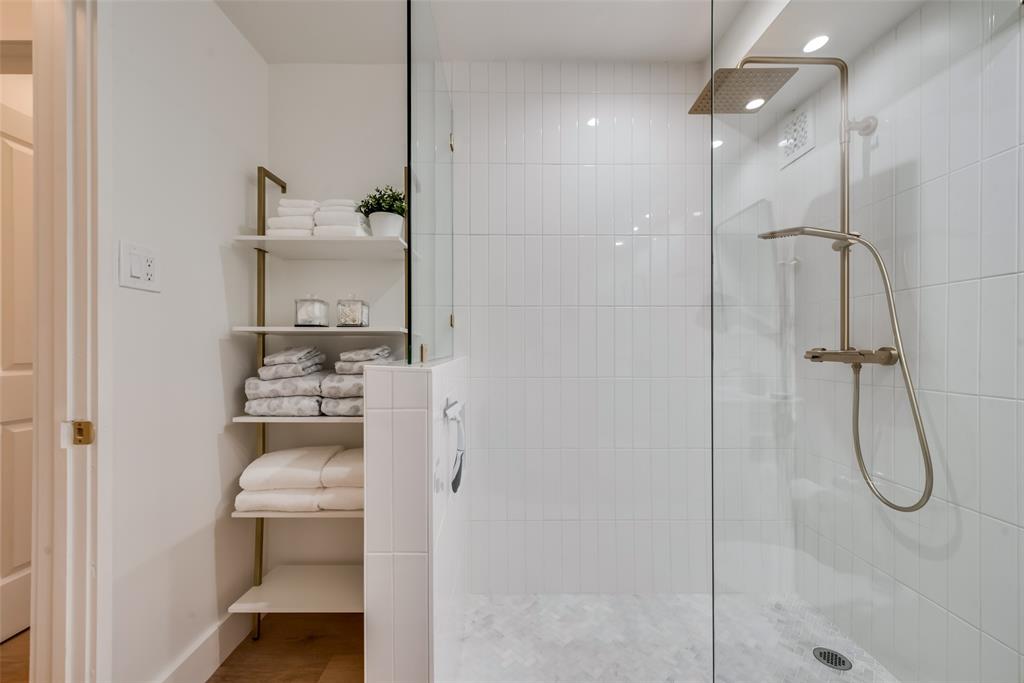 Twenty-One Turtle Creek Condos - Residential Lease