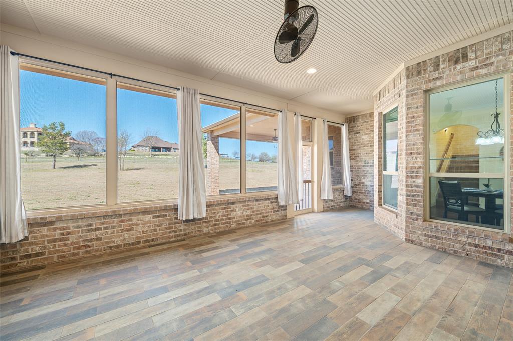 Bella Flora - Residential