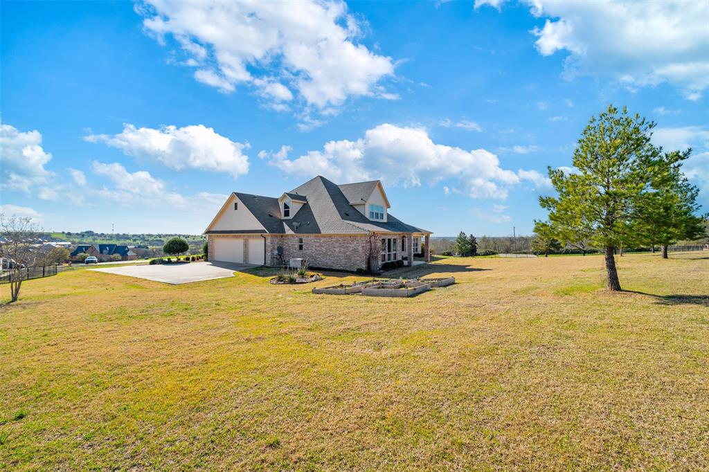 Bella Flora - Residential