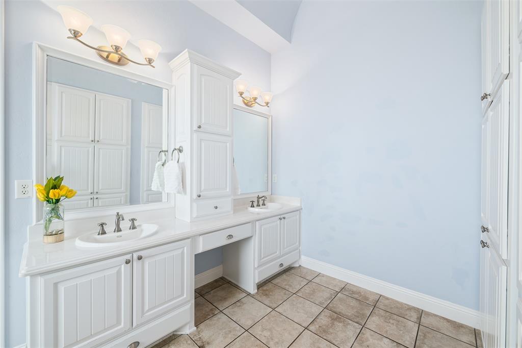 Bella Flora - Residential